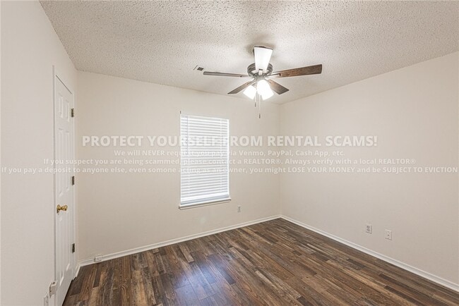 Photo - 3161 W Oakfield St