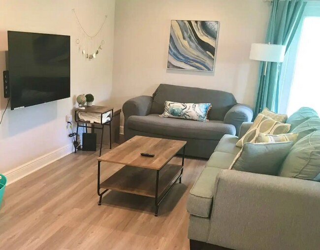 Photo - 1867 Pointe Dr