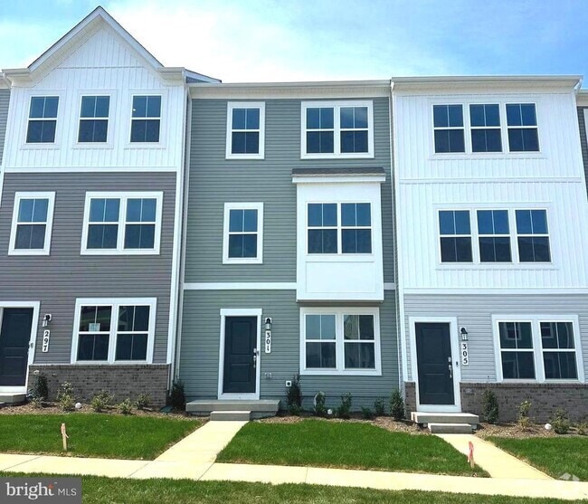 Building Photo - 301 Mineral Springs Rd Rental