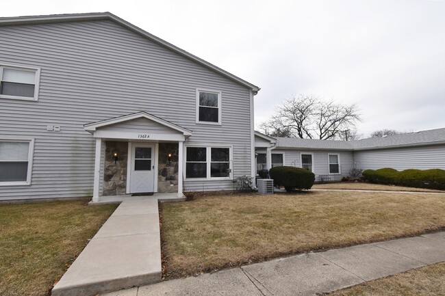 Photo - 1362 S Glen Cir Townhome