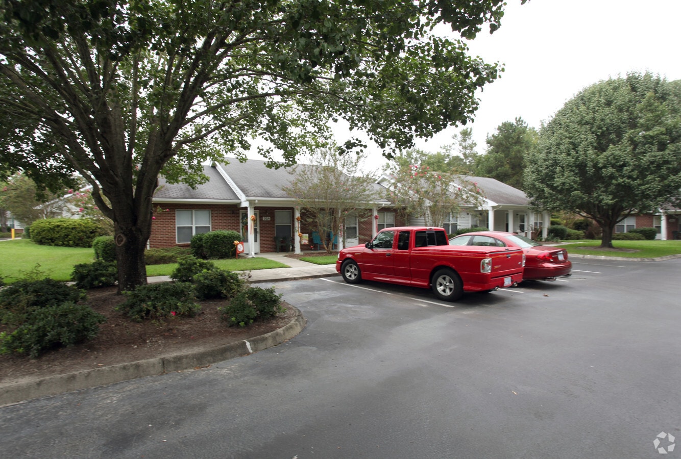 Photo - Berry Court Apartments
