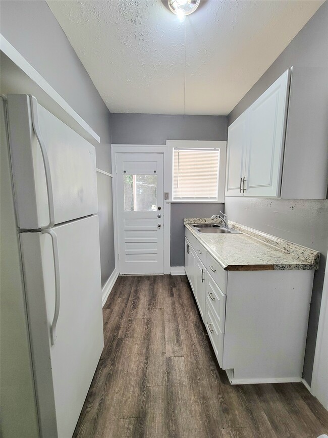 Photo - 1238 Peden St Unit 2