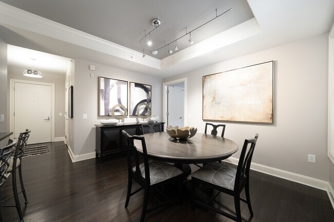 Dining Room - 40 W Park Pl Unidad 404