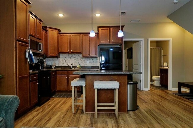 Photo - 1992 Green Castle Ln