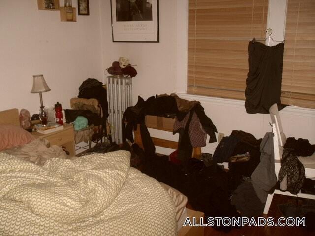 Building Photo - 11 Scottfield Rd