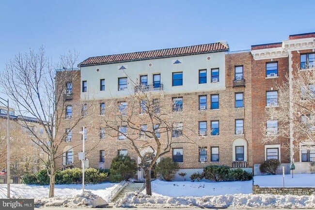 Building Photo - 3600 Connecticut Ave NW Unit 405