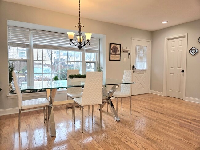 Photo - 5407 Leeway Ct