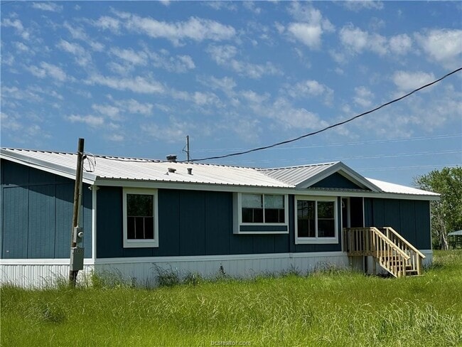 Photo - 3305 Luza Ln