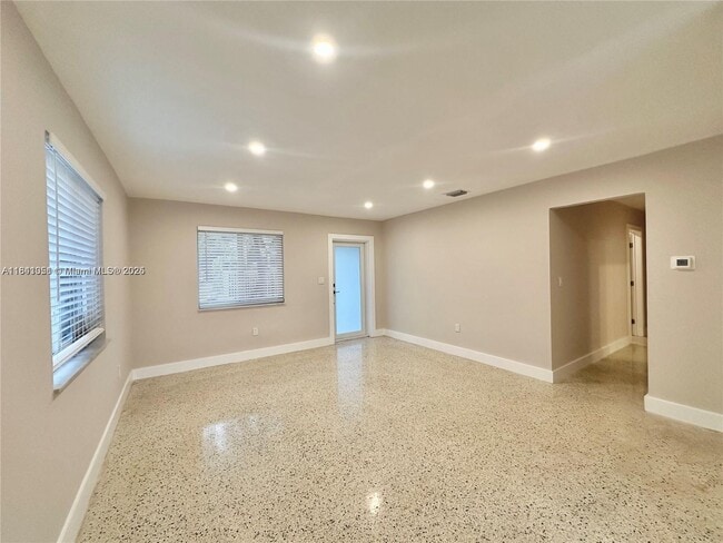 Building Photo - 10302 NW 35th Ct Rental