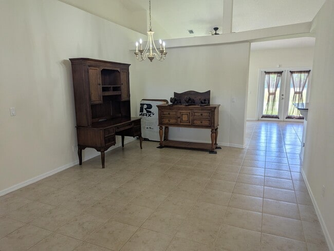 Photo - 411 SW Vista Lake Dr
