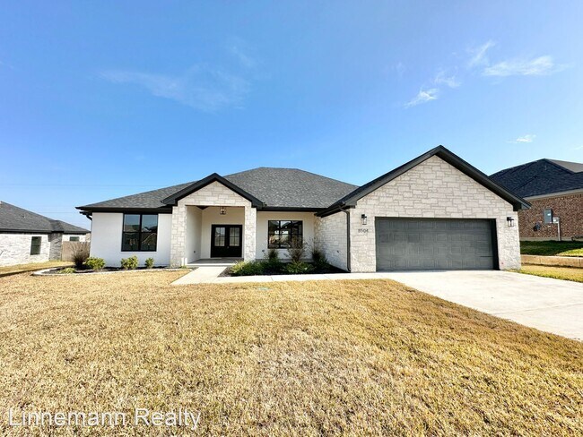 4 br, 3 bath House - 8504 Kasen Avenue - 4 br, 3 bath House - 8504 Kasen Avenue