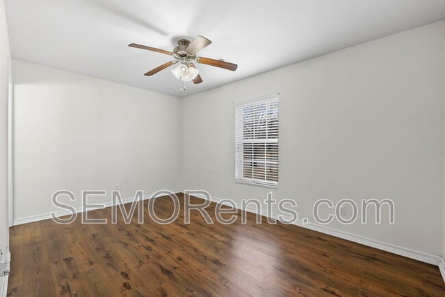 Photo - 3 Village Dr