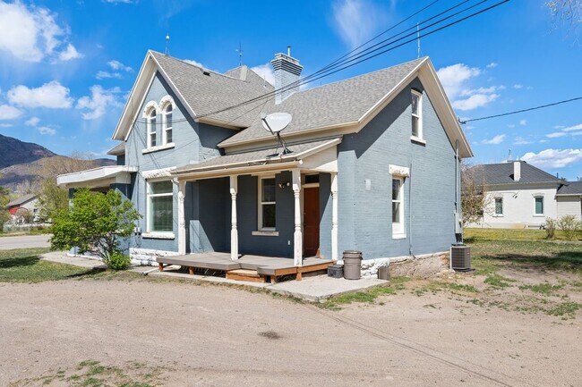 Photo - 343 S State St