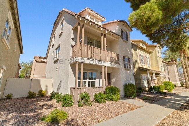 Photo - 2129 E Huntington Dr