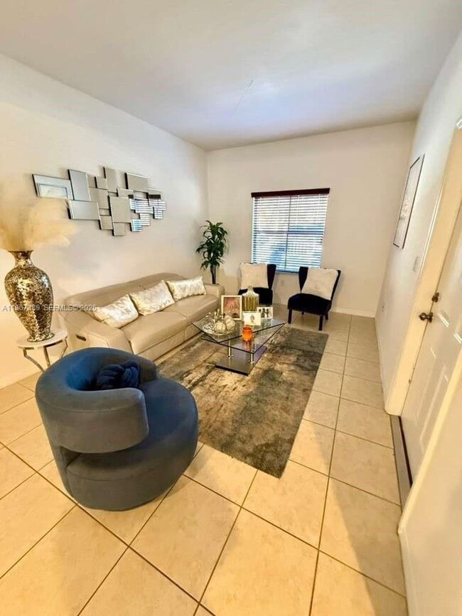 Photo - 14304 SW 11th St