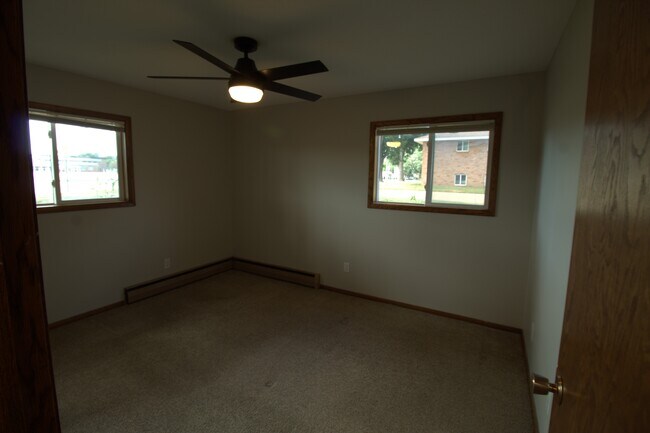 Dormitorio 1 - 1055 Spencer St S
