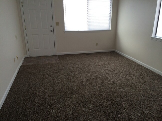 Photo - Duplex for Rent w/ WSG!