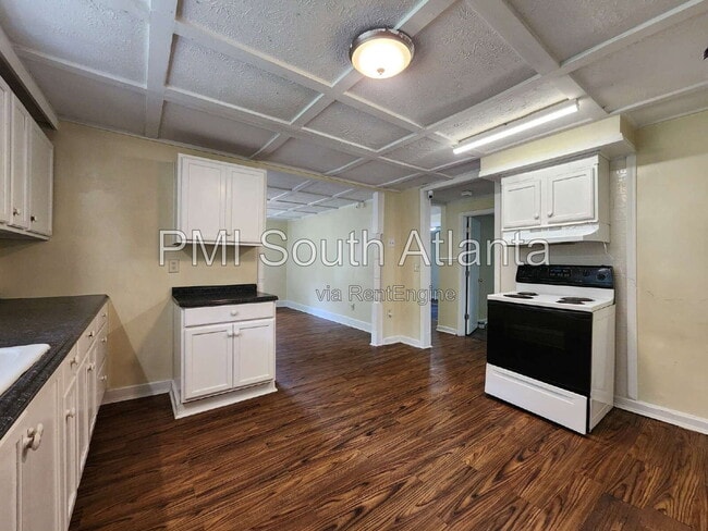 Photo - 348 N 17th St