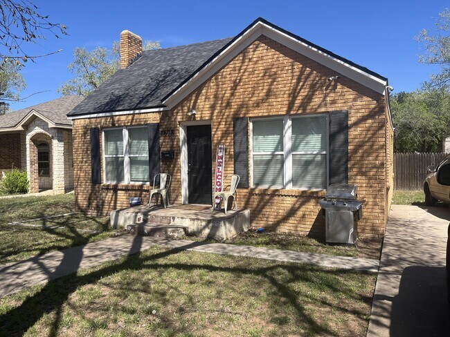 Photo - 2608 23rd St