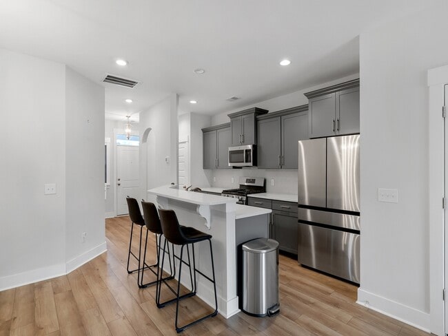 Photo - 11 Alkanet Way