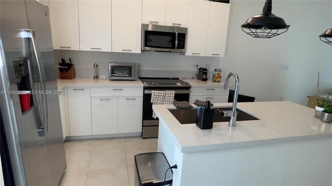 Building Photo - 8363 NW 41st St Unit A-402