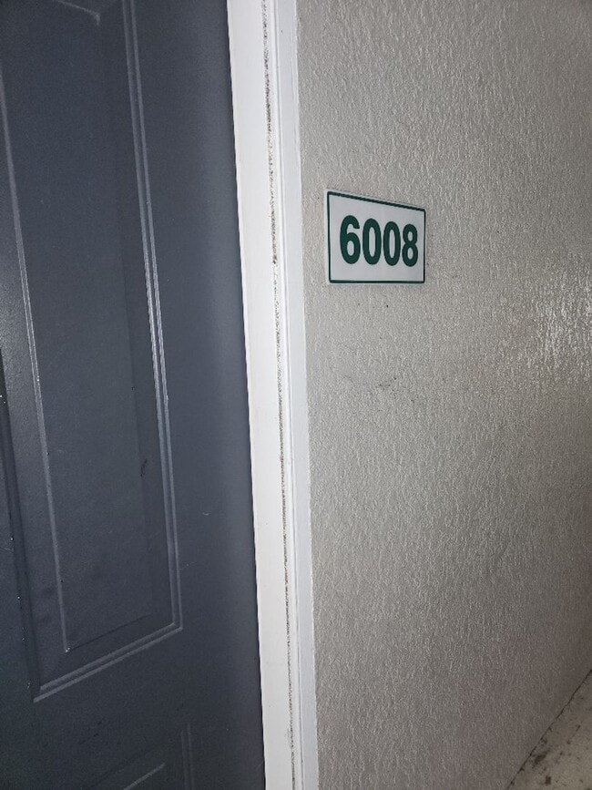 Building Photo - 6008 Unit 6008 Rental