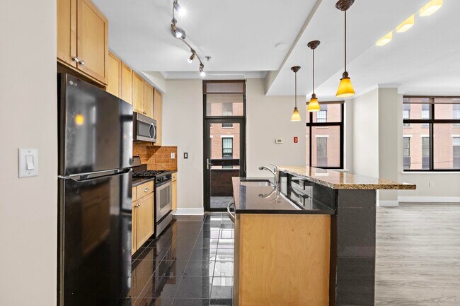 Photo - 610 Newark St. Unidad 4E