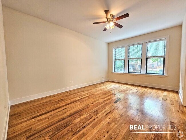 Building Photo - 2 bedroom in CHICAGO IL 60613 Unit 2 Rental