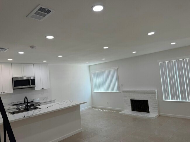 5544 Keoncrest Cir