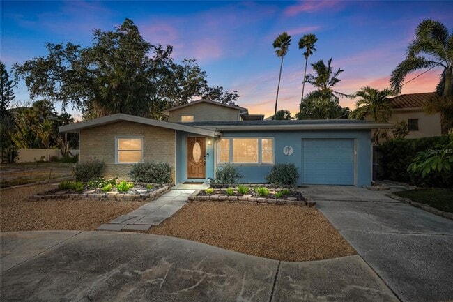 Building Photo - 284 44th Ave