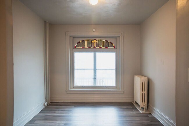 Photo - 903 1/2 W Allen Street Unit 1