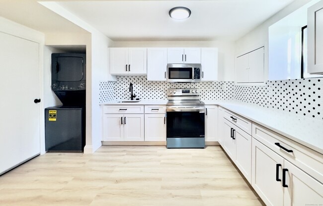 Photo - 5 Van Buskirk Ave