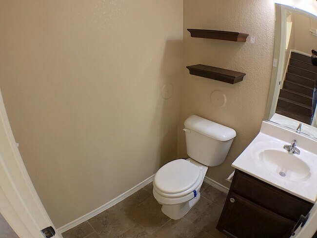 Photo - Mesquite Hills 3bed/2.5bath plus Loft REFR...