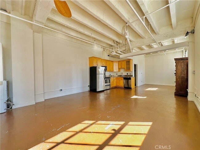 Building Photo - 312 W 5th St Unit M1