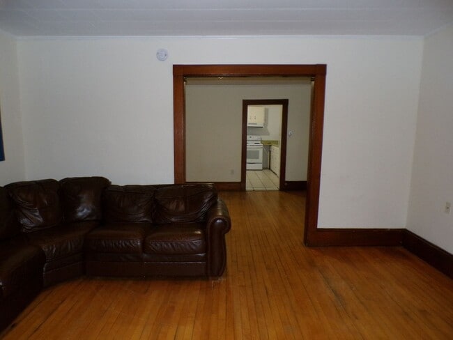 Photo - 19 Oak St Unit 2