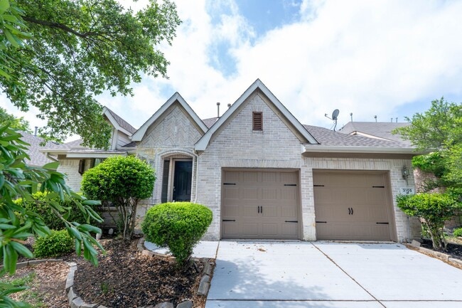 Building Photo - 3105 Whispering Pine Blvd