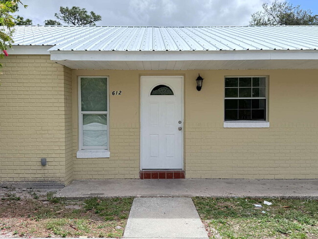 Photo - 2-Bedroom and 2Bathroom Fenced Half Duplex