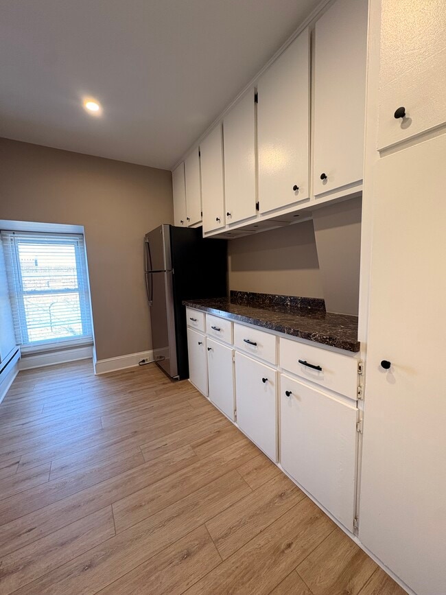 Photo - 61 Forest Ave Unit Apt 3