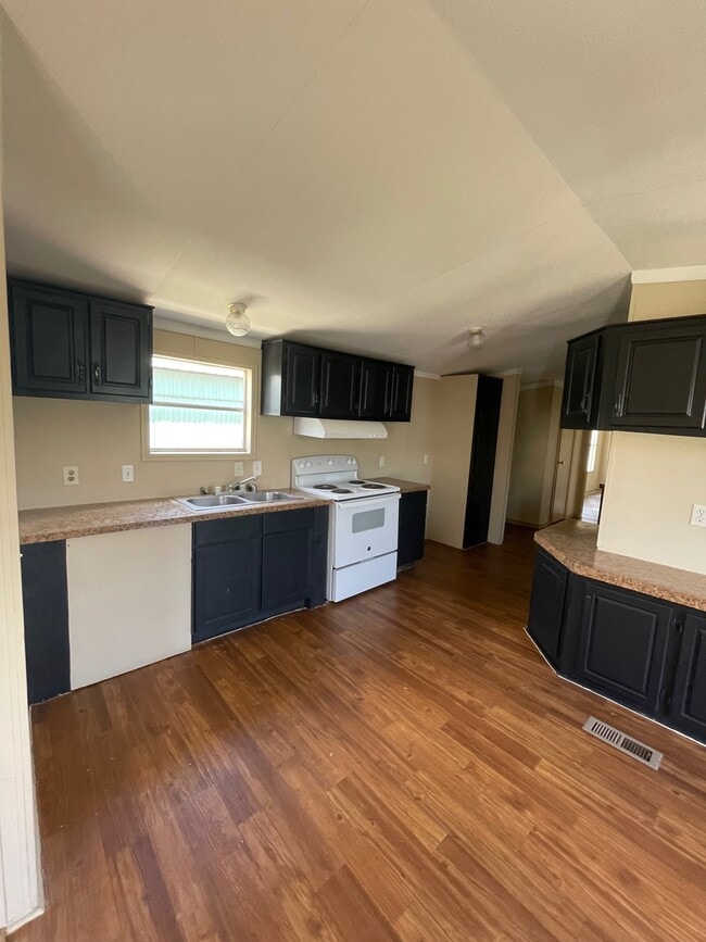 Photo - 31363 Wisteria Rd