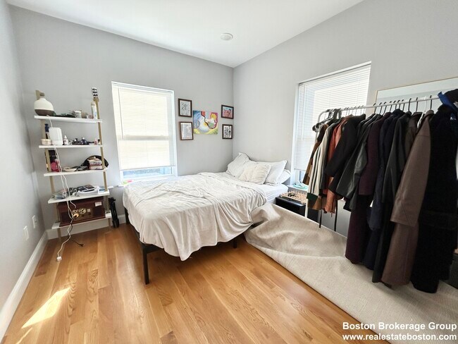 Photo - 51 Burrell St Unit #3