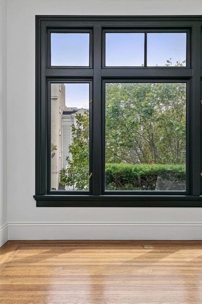Photo - 2232 California St Unit Pacific Heights Victorian Flat