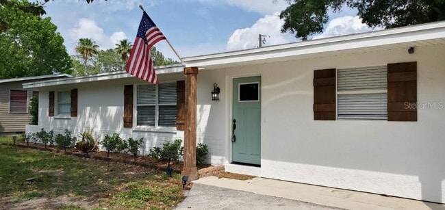 Building Photo - 1639 St Catherine Dr W