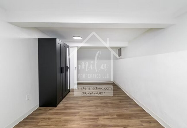 Photo - 128 E 10th Ave