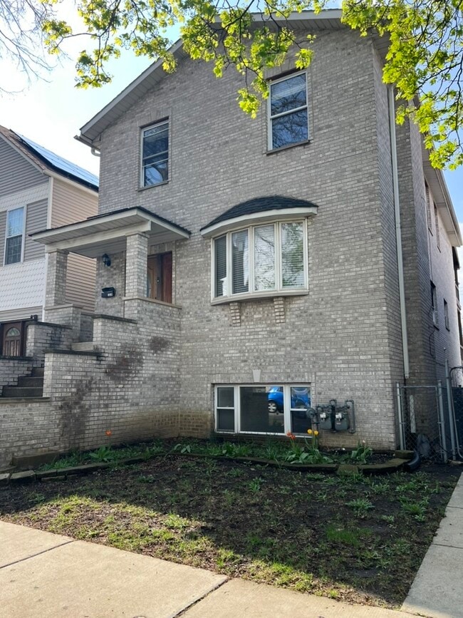 Building Photo - 5309 30th Pl Unit 1