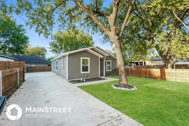 Photo - 4800 Baldwin St