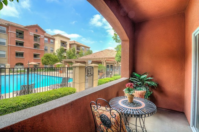 Patio - Emerald Isle Apartments