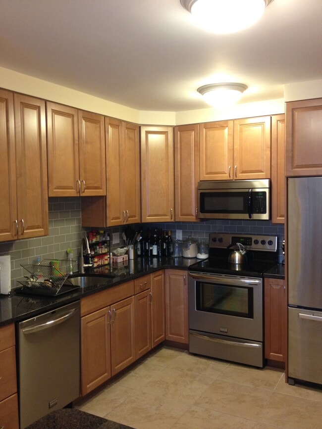 Photo - 1850 Beacon St Unidad 602