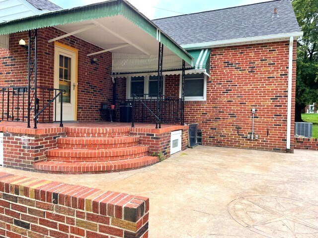 Photo - 2924 Cub Hill Rd