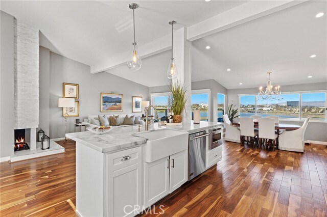 Photo - 2981 Quedada