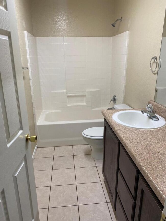 Photo - Now Available — Beautiful 3 Bedroom, 2 Bath Home!